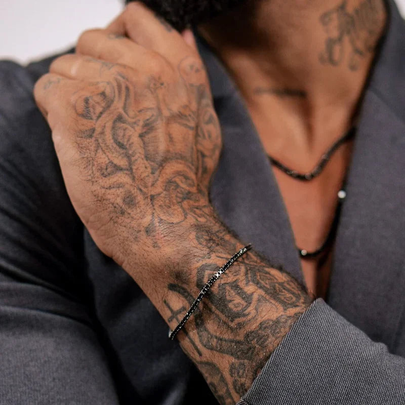 BIAŁEVO CZARNA BRANSOLETKA